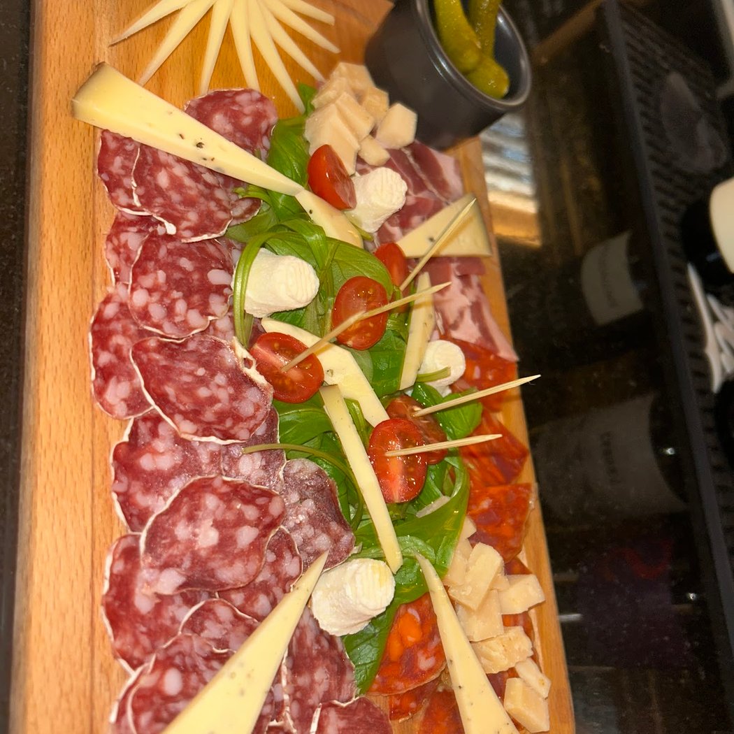 Rouge ou Blanc, caviste & bar à vin 3